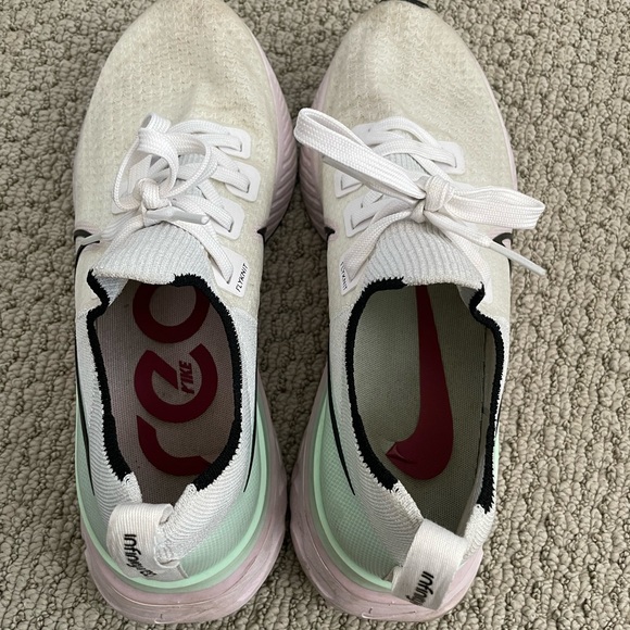 Nike women’s shoes - Picture 4 of 5